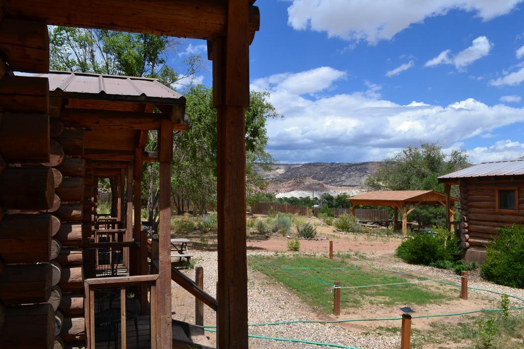 Hotel Escalante Outfitters Esterno foto